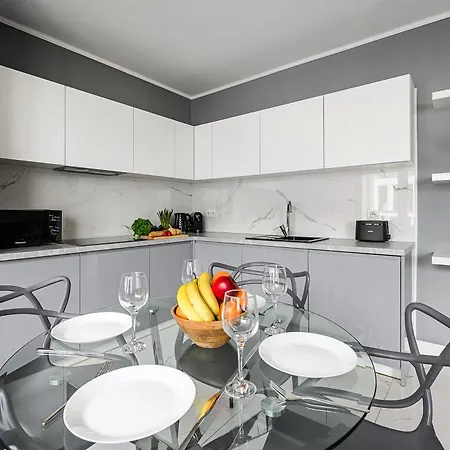 P&o Boya-zelenskiego Apartment